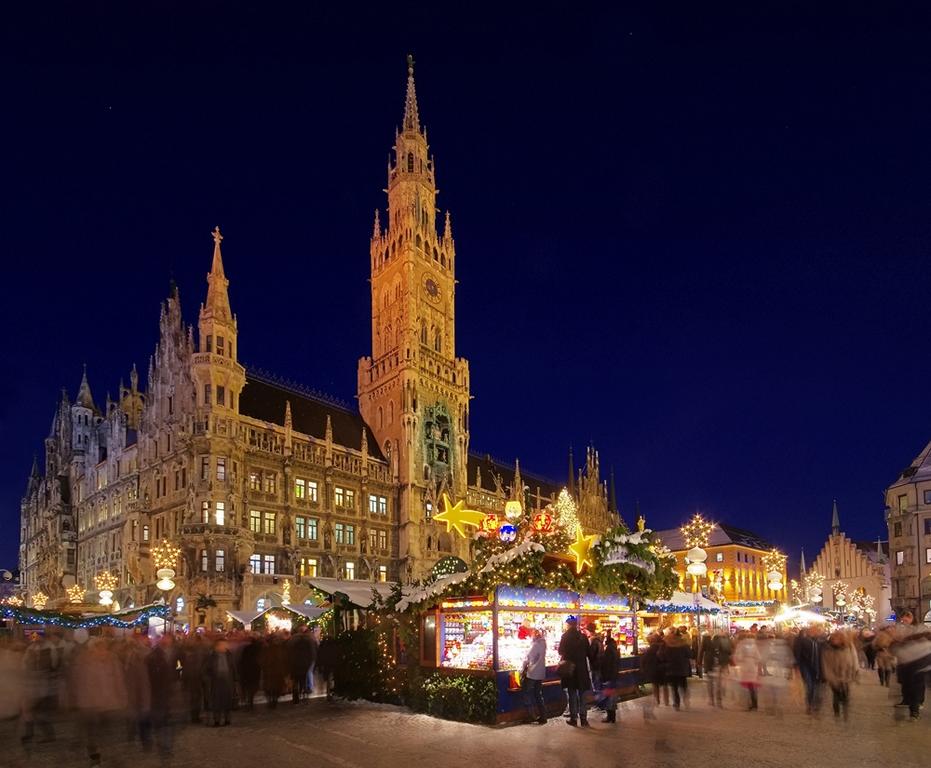 weihnachtsmarkt_Muenchener_Christkindlmarkt_am_Marienplatz